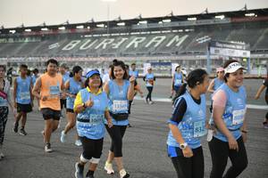 BIB: 52032, 53021, 53303
                            <button type="button" onclick="openModal(10466636)" class="btn btn-primary btn-sm float-right btn-popup" data-toggle="modal" data-target=".modal-high-quality">
                        <i class="fas fa-shopping-cart"></i> Add to Cart
                    </button>
                                            <button type="button" onclick="isThisMe(10466636, true)" class="btn btn-success btn-sm float-right btn-popup btn-isme hidden" data-toggle="tooltip" data-placement="bottom" title="นี่คือรูปของคุณใช่ไหม คลิกที่นี่เพื่อเอาเข้าอัลบั้ม">
                        <i class="fas fa-plus"></i> Add to album
                    </button>
                    <button type="button" onclick="isThisMe(10466636, false)" class="btn btn-warning btn-sm float-right btn-popup btn-isnotme hidden">
                        <i class="fas fa-ban"></i> Remove from album
                    </button>